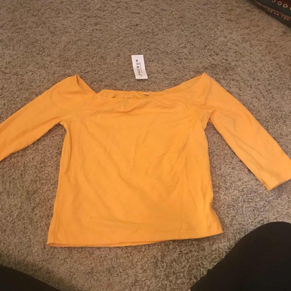 nwt yellow cropped quarter sleeve shirt